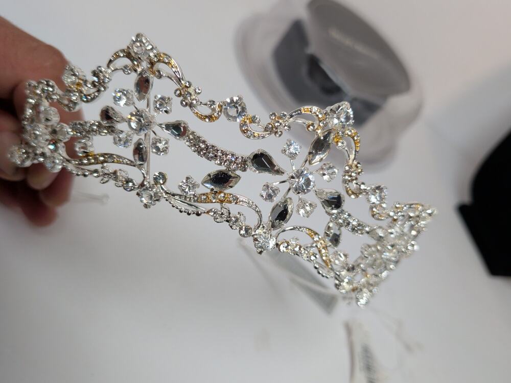 David's Bridal T7561 Crystal Rhinestone Tiara Crown Silver Bridal Headpiece